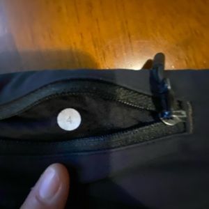 Lululemon low rise lines 2.5 shorts in black